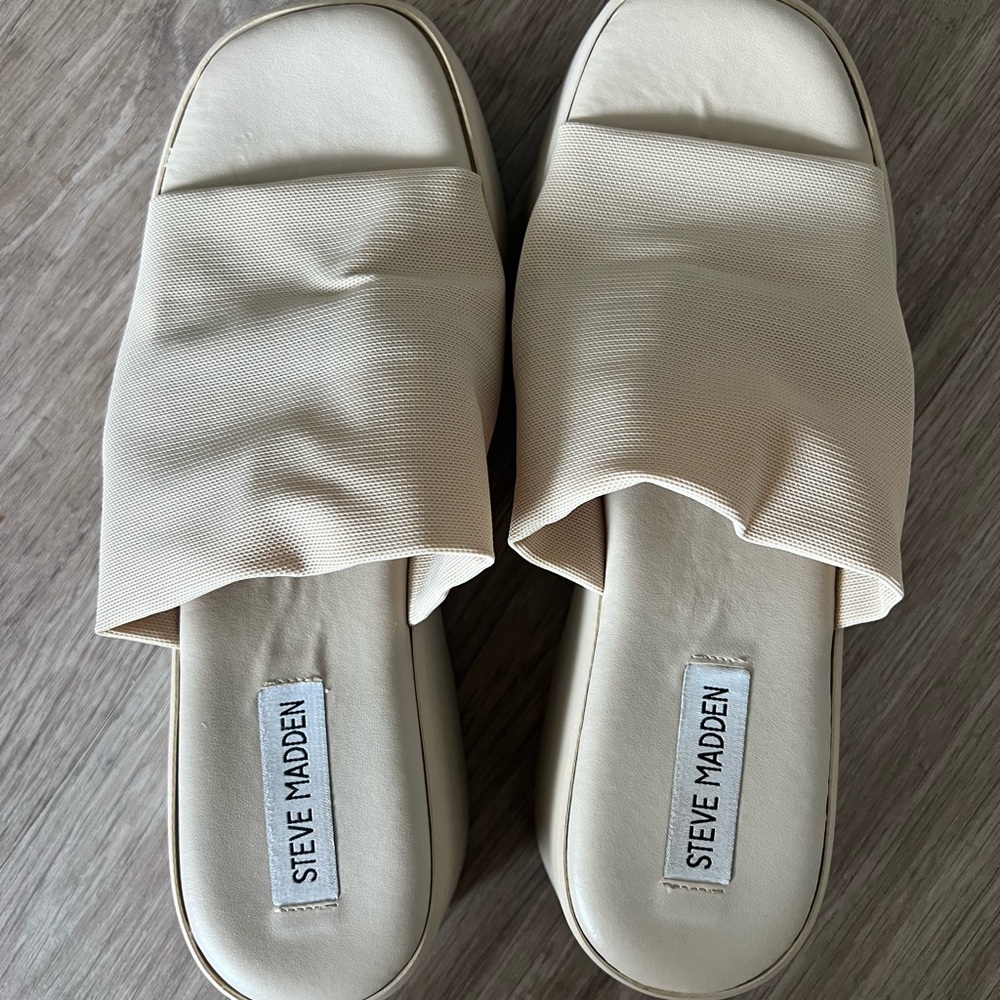 Steve Madden Cream Mules Modern Minimalist Design